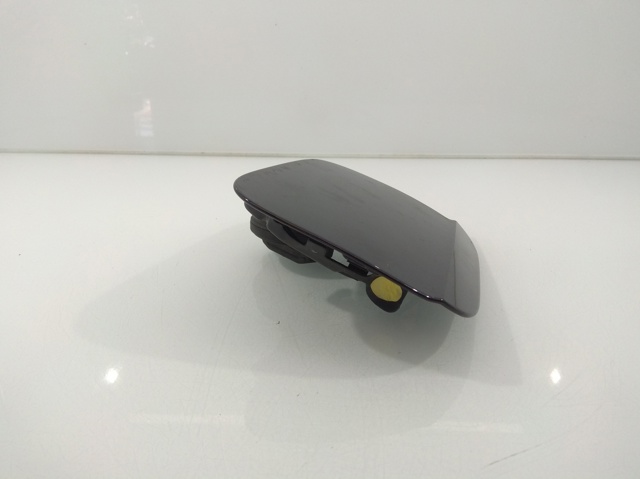 Klapka wlewu paliwa Audi A4 8E2