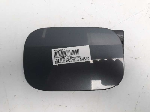 Klapka wlewu paliwa Audi A4 8E2