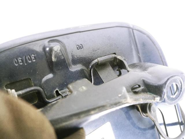 Klapka wlewu paliwa Audi A4 8E2