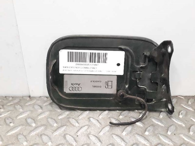Klapka wlewu paliwa Audi A4 8E2