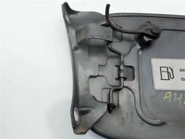 Klapka wlewu paliwa Audi A4 8E2