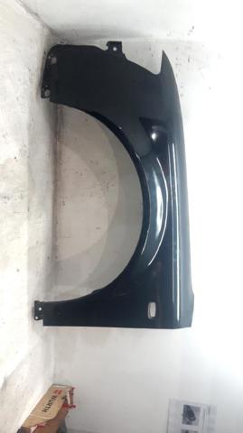Błotnik przedni lewy 8E0821105B VAG