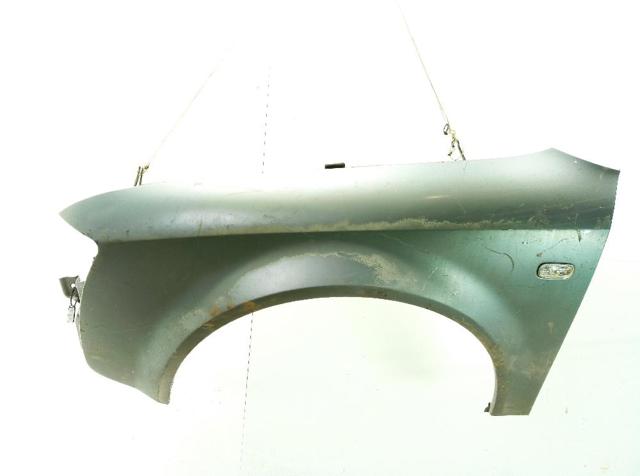 Błotnik przedni lewy 8E0821105B VAG