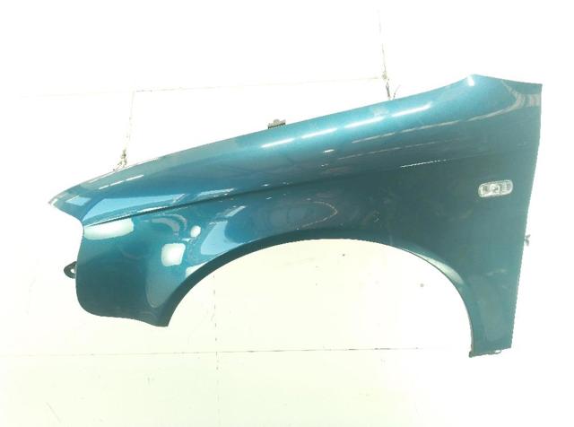 Błotnik przedni lewy 8E0821105F VAG