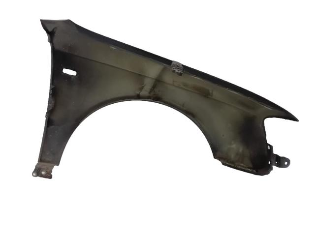 Błotnik przedni lewy 8E0821105F VAG