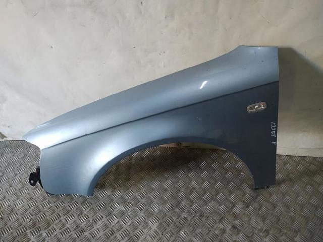 Błotnik przedni lewy 8E0821105F VAG