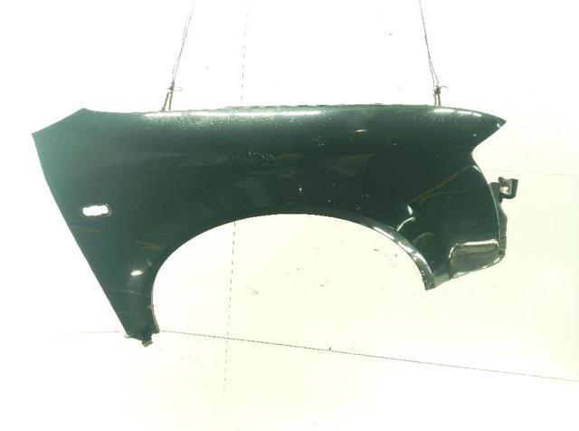 Błotnik przedni prawy 8E0821106B VAG