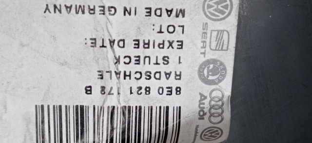 Nadkole błotnika przedniego prawe Audi A4 8E2