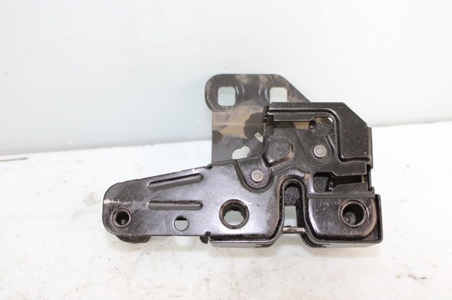 Zamek maski 8E0823509B VAG