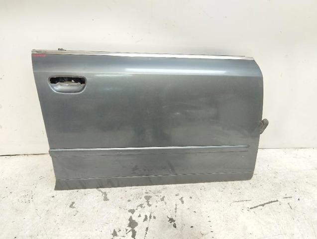 Drzwi przednie prawe 8E0831052 VAG