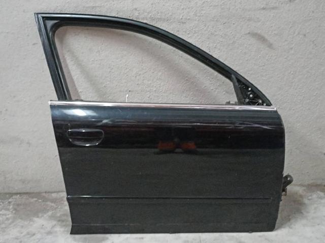 Drzwi przednie prawe 8E0831052 VAG