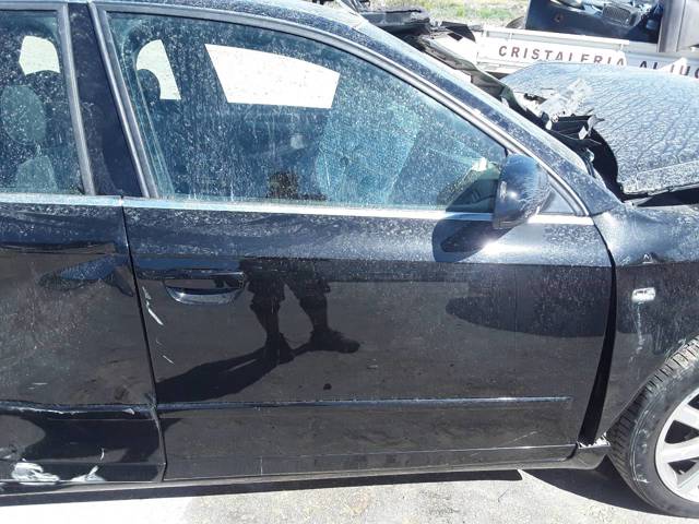 Drzwi przednie prawe 8E0831052J VAG