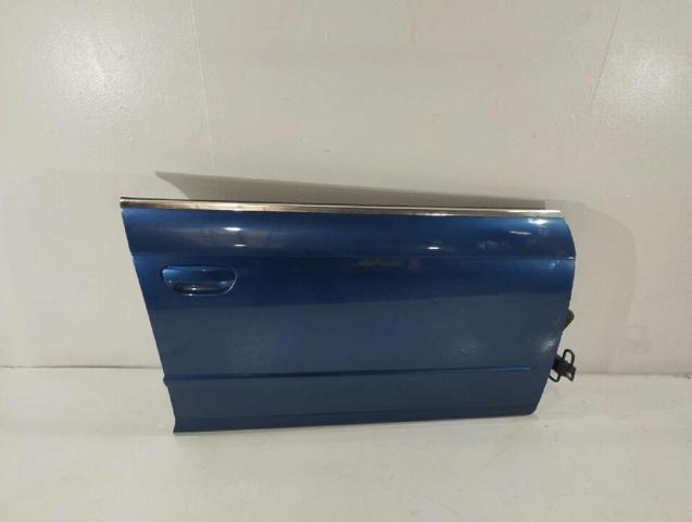 Drzwi przednie prawe 8E0831052J VAG