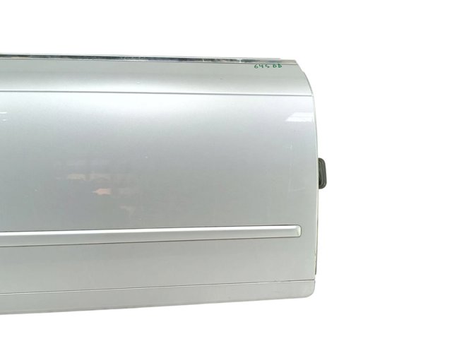 Drzwi przednie prawe 8E0831052J VAG