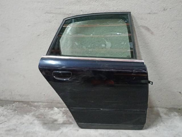 Drzwi tylne prawe 8E0833052 VAG