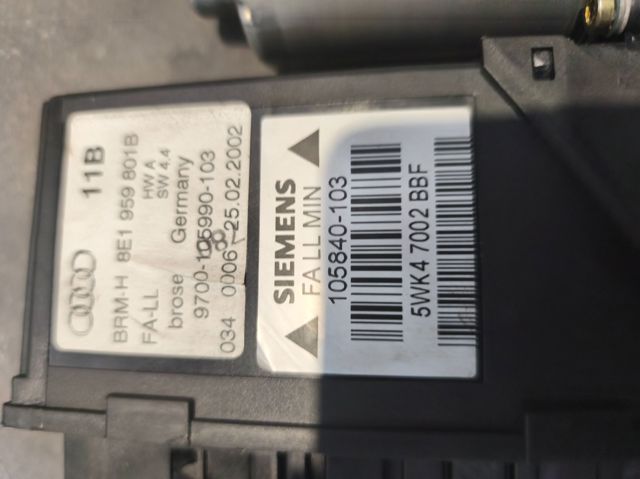 Mechanizm podnoszenia szyby drzwi przednich lewych 8E0837461A VAG