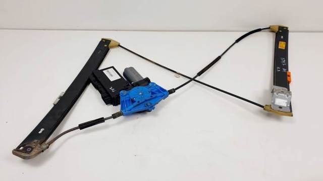 Mechanizm podnoszenia szyby drzwi przednich prawych 8E0837462B VAG