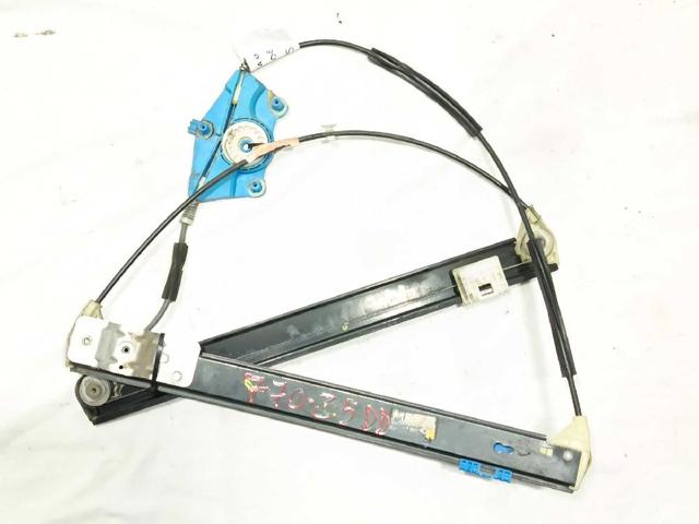 Mechanizm podnoszenia szyby drzwi przednich prawych 8E0837462C VAG