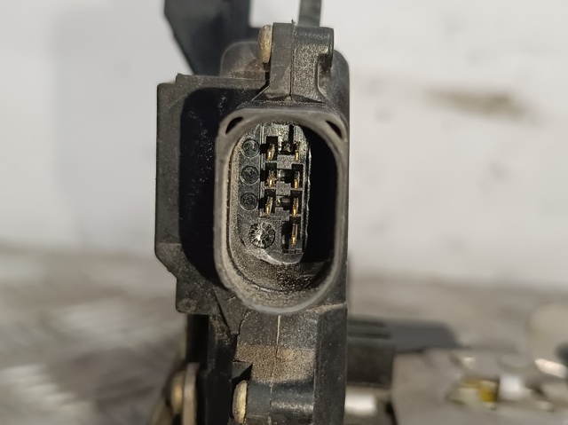 8E0839015C VAG