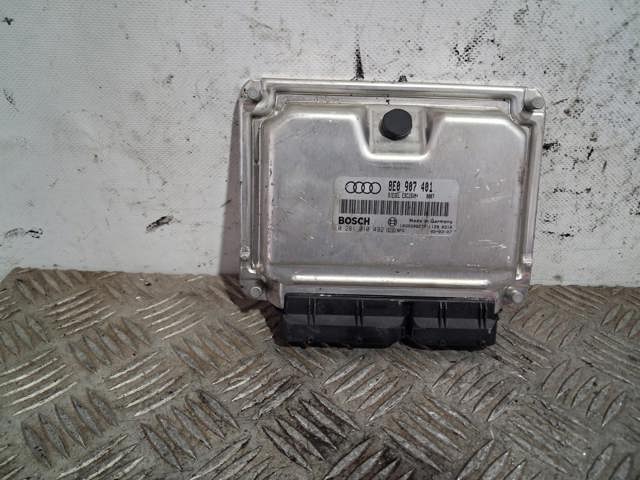Sterownik silnika 8E0907401 VAG