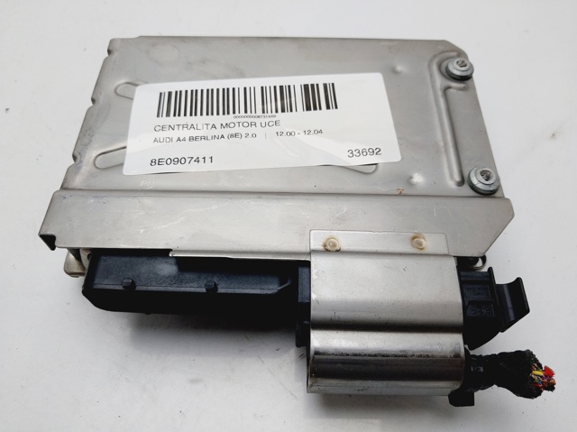 Sterownik silnika 8E0907411 VAG