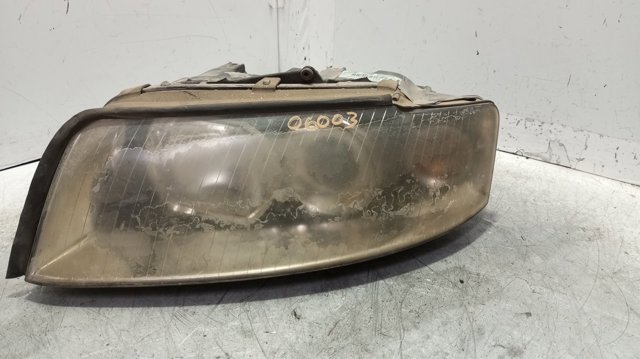 Reflektor lewy 8E0941003F VAG