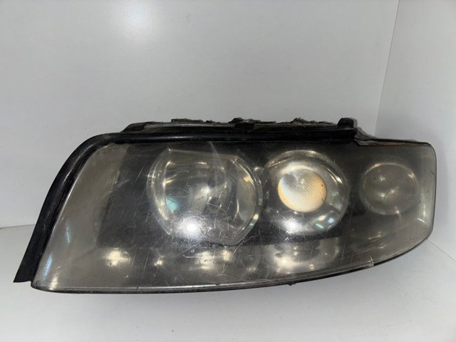 Reflektor lewy 8E0941003F VAG