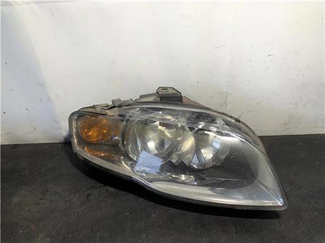 Reflektor prawy 8E0941004AJ VAG