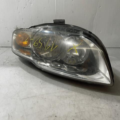 Reflektor prawy 8E0941004AJ VAG