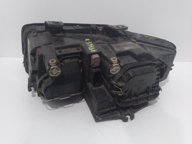 Reflektor prawy 8E0941004F VAG