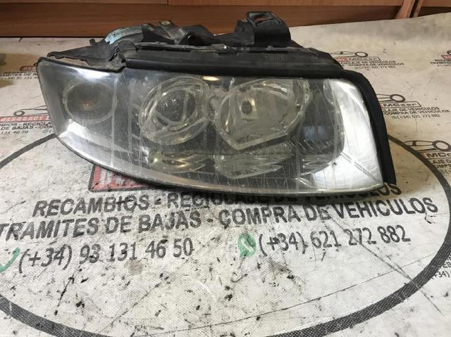 Reflektor prawy 8E0941004F VAG