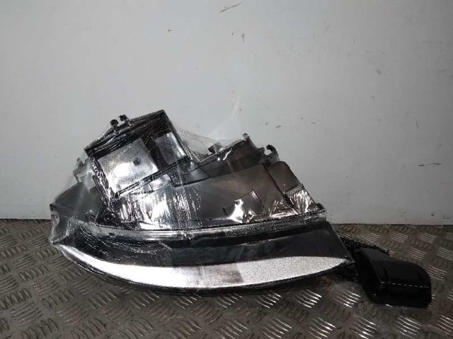 Reflektor lewy 8E0941029C VAG