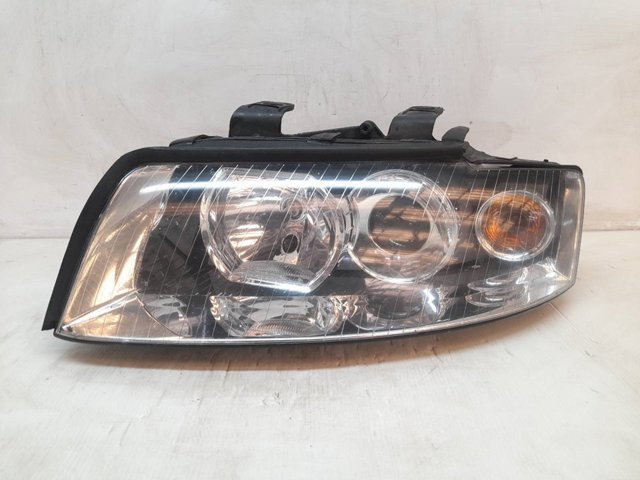 Reflektor lewy 8E0941029C VAG