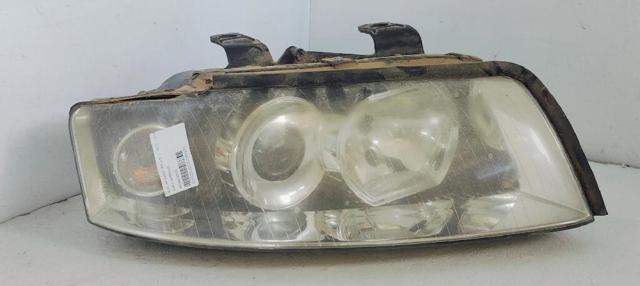 Reflektor prawy 8E0941030C VAG