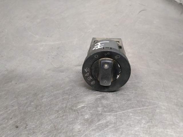8E0941531C VAG