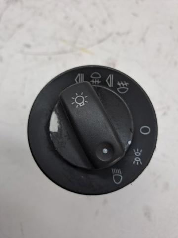 8E0941531C5PR VAG