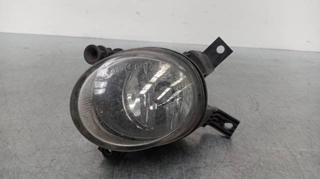 Lampa przeciwmgielna prawa 8E0941700C VAG