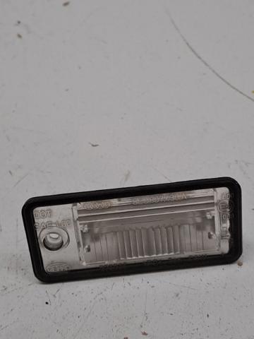 Lampa oświetlenia tylnej tablicy rejestracyjnej 8E0943022B VAG