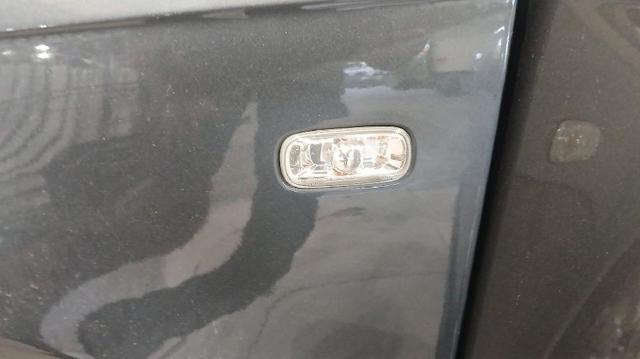 Powtarzacz kierunkowskazu na błotniku 8E0949127 VAG