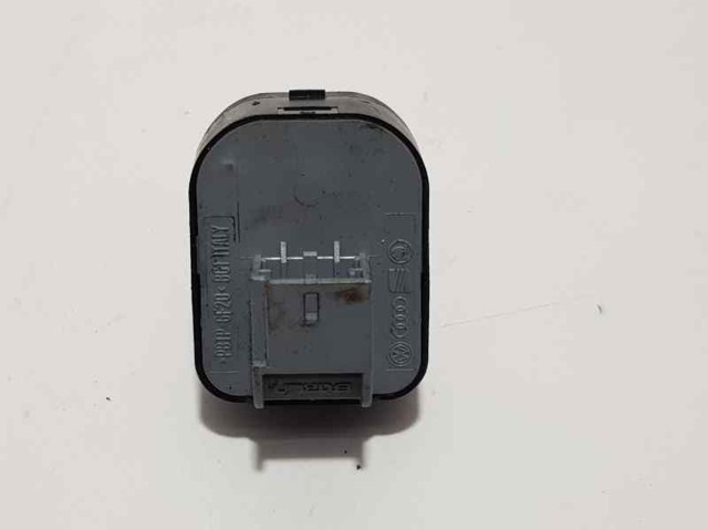 8E0959565 VAG