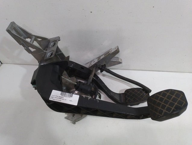  do Audi A4  (8EC)