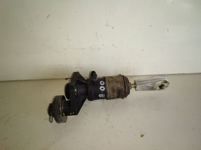 Cylinder sprzęgła główny 8E1721401 VAG