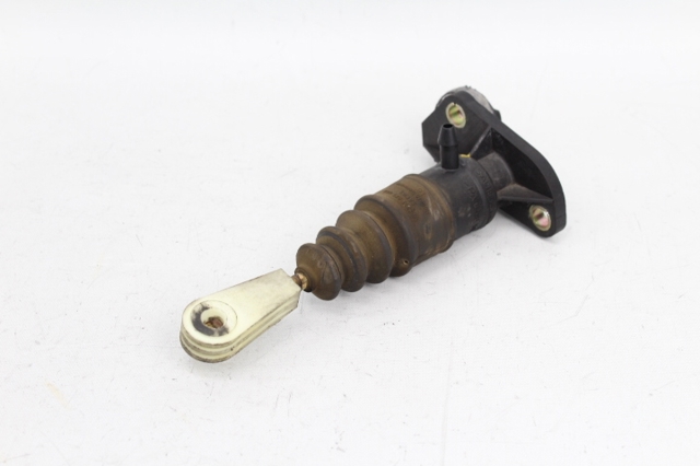 Cylinder sprzęgła główny 8E1721401 VAG