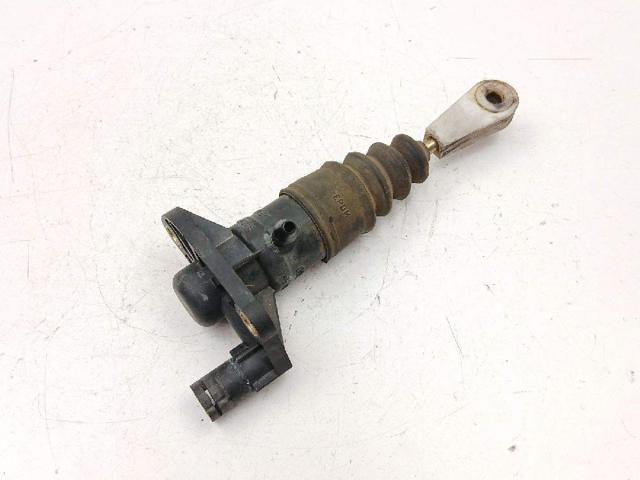 Cylinder sprzęgła główny 8E1721401 VAG
