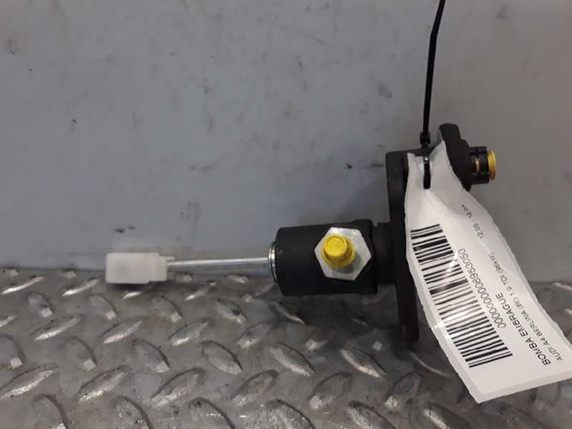 Cylinder sprzęgła główny 8E1721401AJ VAG