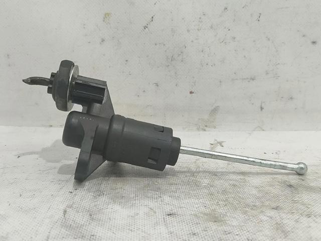 Cylinder sprzęgła główny 8E1721401AJ VAG