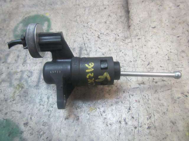 Cylinder sprzęgła główny 8E1721401AJ VAG