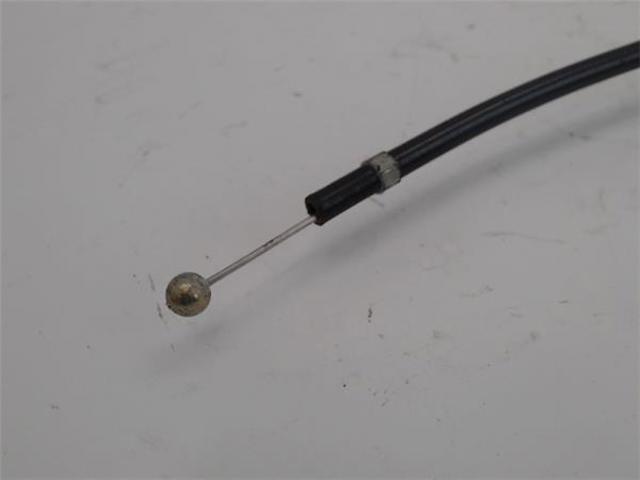 Linka otwierania maski Audi A4 8E2