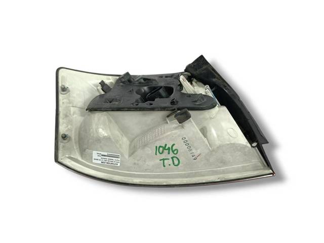 Lampa zespolona tylna prawa 8E5945218 VAG