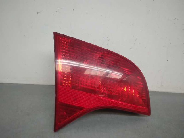 Lampa zespolona tylna lewa wewnętrzna 8E9945093A VAG
